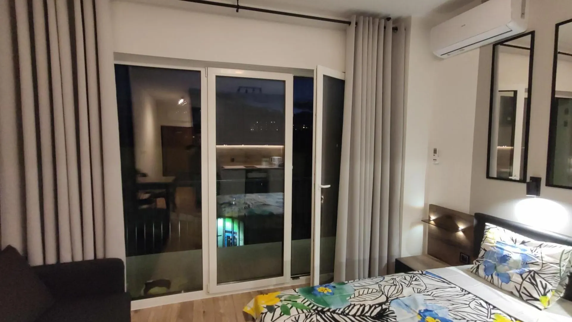 One-Room Apartment Nyska Residence Free Garage!!! Wroclaw