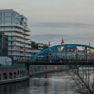 Oomph Deluxe Apt Ruska Wroclaw